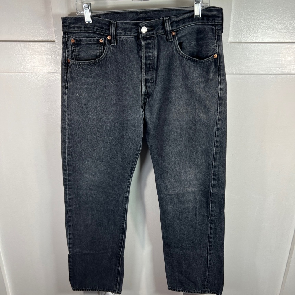 Levis 501 Original Fit Jeans Mens 34x32 Faded Black Denim 00501-0660